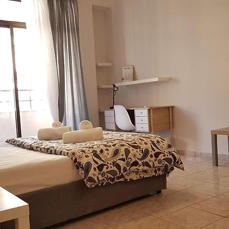 Palette Apartment Champagne - Athens Center, 6 Bd, 3 Bath Exterior photo