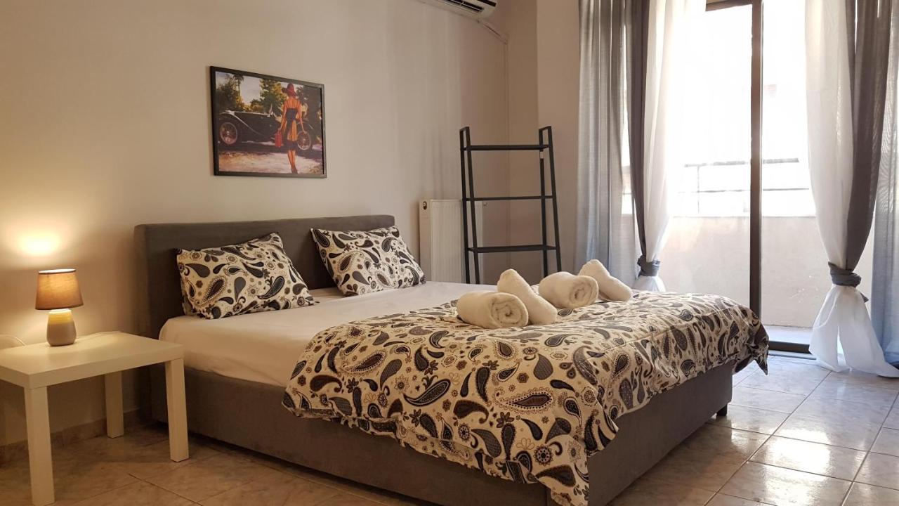 Palette Apartment Champagne - Athens Center, 6 Bd, 3 Bath Exterior photo